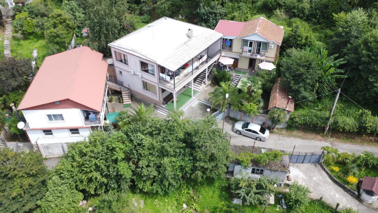 Guest House Nino Makhinjauri Exterior foto